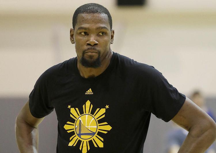 Golden State Warriors har med Kevin Durant nu tre af de stærkeste spillere i NBA. Durant spillede før for Oklahoma City Thunder. 