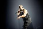 Drake var blot en ud af otte tekstforfattere, der skrev det dansable hit 'One Dance'.  