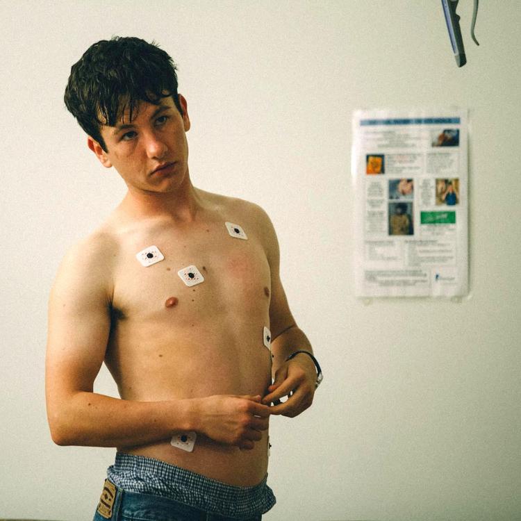 Barry Keoghan er fremragende som den unge, ildevarslende Martin i Yorgos Lanthimos’ ’The Killing of a Sacred Deer’. 