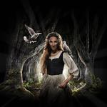 Maria Wickmann spiller, så man ikke kan andet end at falde for hende. 