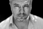 Jesper Steins sprog har aldrig været bedre, lyder anmelderens dom . 