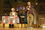 Nick Kroll som Gil Faizon (tv.) og John Mulaney som George St. Geegland. 