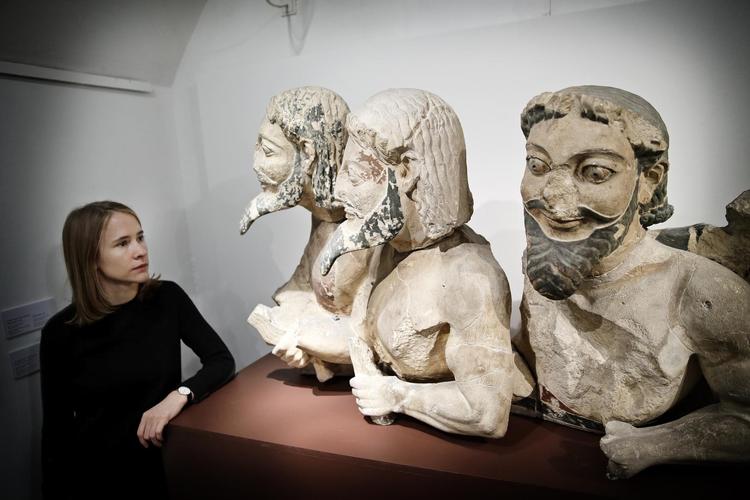 Hvor går grænserne mellem kunstarterne? Og skal vi udviske eller opretholde dem? Anders Abildgaard og Amalie Smith (foto) giver deres bud. Arkivfoto Jens Dresling