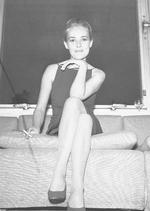 Hun mente ikke selv, at hun var smuk, men ikke desto mindre tog filmfotografer Jeanne Moreaus ansigt til sig, næsten som om de undrede sig over deres egen fascination. Den franske skuespillerinde døde mandag i sit hjem i Paris, 89 år gammel. 