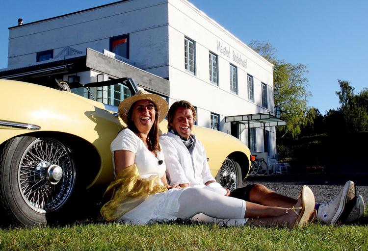 Anne og Agger på tur til Melsted Badehotel på Bornholm. 