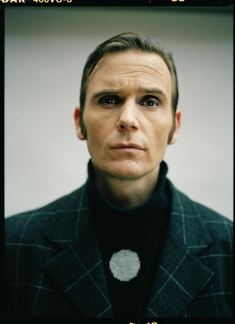 I torsdags udkom forfatter og musiker Martin Hall med sin nye bog '1971-1985'. 