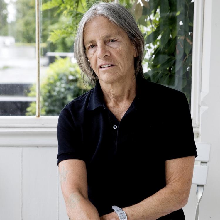 Eileen Myles’ 'Ikke Mig' er blevet oversat til dansk af Mette Moestrup. 