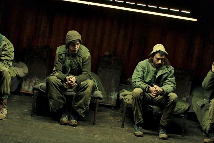 37580-Foxtrot_6_Giora_Bejach