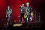»Et eller andet sted må de have gemt Asterix' trylledrik, for de var i forbløffende form«, skrev Spiegel om The Rolling Stones’ turnéstart i Hamburg. 