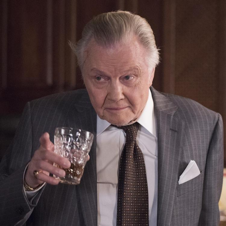 Jon Voight er i en alder af snart 79 et af Hollywoods store ikoner, men kan man - må man - elske en halsstarrig højreorienteret filmskuespiller...? 