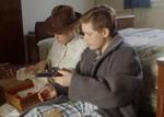 To børn fra 2017 sendes tilbage til forskellige tidsperioder i DR’s nye danmarkshistorieserie for børn, 'Venner fra fremtiden'. Her er de i 1952. 