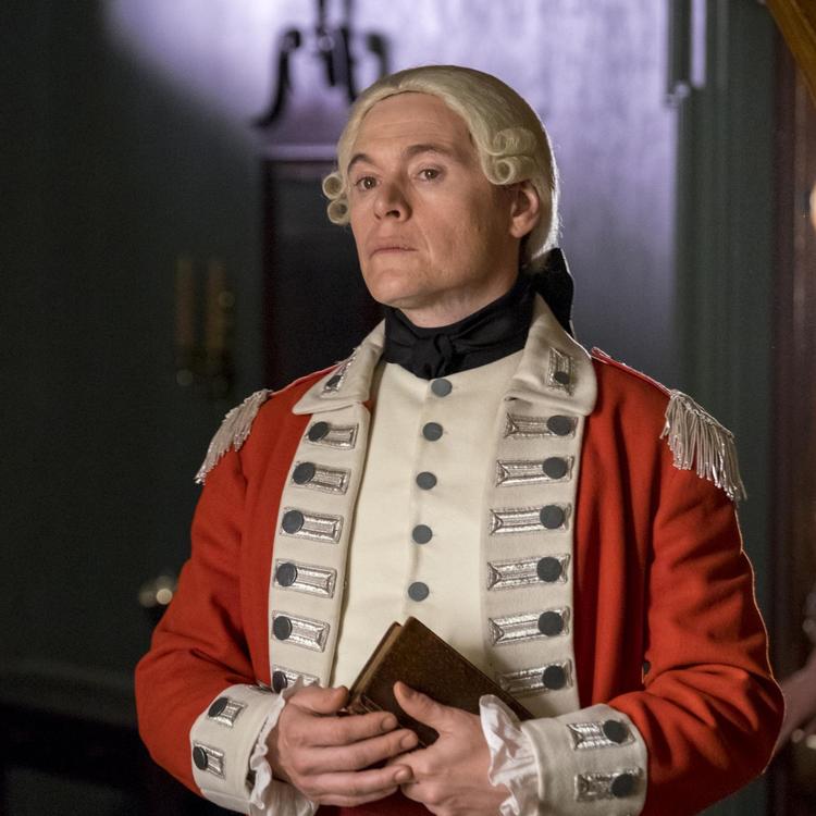 Burn Gorman spiller en central rolle i ’Turn’ som major Edmund Hewlett fra den engelske hær. 