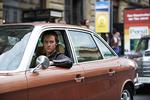 Tom Schilling som den østtyske agent Lars Weber i ’Brændpunkt Berlin’. 