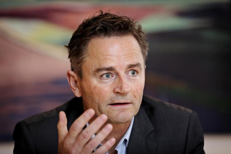 JP/Politikens formand, Lars Munch, er bekymret for, om mere offentlig støtte til private medier vil stække den uafhængige presse. 