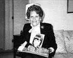 Nogle ser Sylvia Plaths mor, Aurelia Schober Plath, som slangen i Ted og Sylvias ægteskab. 