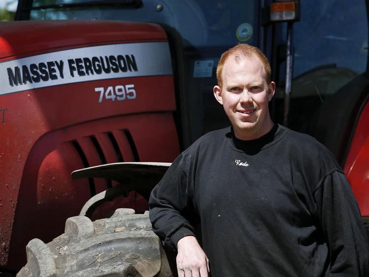 Dramaerne i 'Landmand søger kærlighed’ minder om eskapader, der kunne udspille sig i Hugh Hefners Playboy-mansion. 