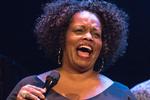 Dianne Reeves leverede varen. Det swingede livsbekræftende og lækkert i Helsingør. 