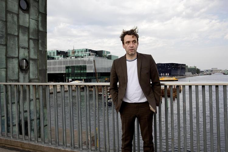 Det var et nysgerrigt forsøg, da Nørlund sidst kastede sig ud i et symfonisk popprojekt. Denne gang lykkes det bedre. 