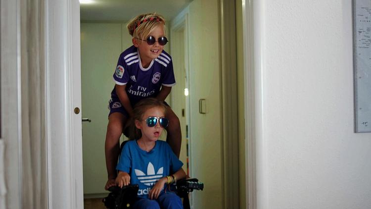 Den nye serie om søskende-parret Pelle og Maise består af 20 afsnit, der blot varer 5 minutter hver, så det bør være muligt for de helt unge seere at holde koncentrationen. Foto:  Plus Pictures