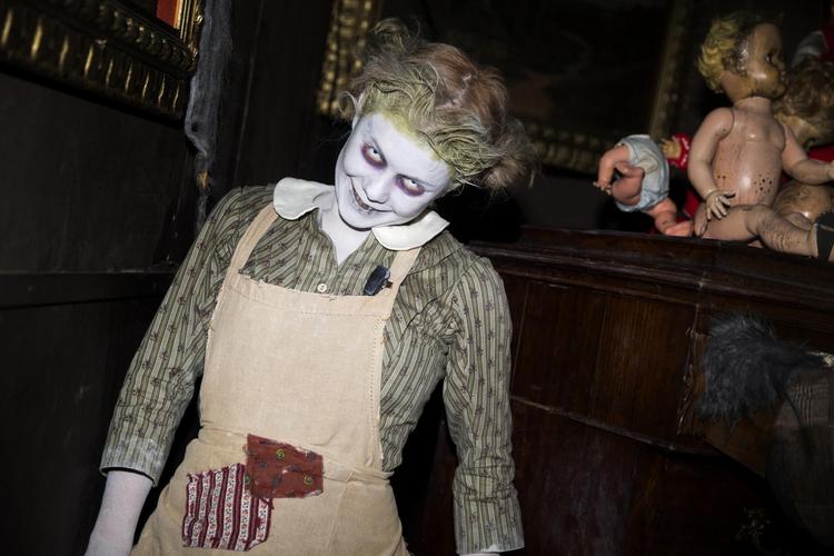 Igen i år er der åbent i spøgelseshuset Det Hjemsøgte, hvor børn på 12 og over kan bevæge sig ind. Hvis de tør.  Louise Herrche Serup