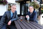 Makkerparret Sergeant Hathaway og inspector Lewis skilles. Hvad der skal ske efter aftageren for serien ’Inspector Morse’, er uvist. 