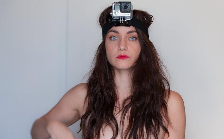 Deborah de Robertis ville gøre opmærksom på, at kvinder primært er objekter i kunsthistorien. 