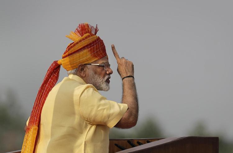 Peter Johansen har skrevet en glimrende, indsigtsfuld bog, men det ville have klædt den, at han kom med sit bud på, hvor Indien er på vej han. Hans egen opfattelse af Indiens premierminister Narendra Modi savner man for eksempel. 