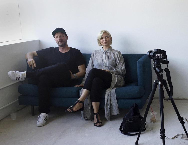 Det er spild af tid og kræfter, når mange danske kunstnerebegår de samme fejl i mødet med Los Angeles. Via initiativet Nordic LA vil Kristian Riis og Sharin Foo nu dele deres erfaringer. 