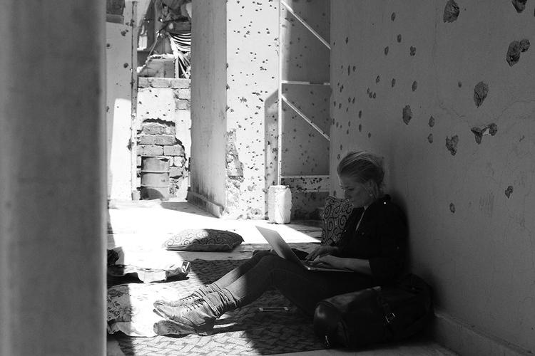 Puk Damsgård skriver fra det krigsramte Mosul, men rapporterer om liv på trods og hverdag midt i tragedien. 