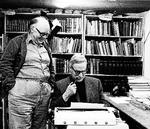 Forfatteren Hans Scherfig (t.h.) var en af Carl Madsens (t.v.) nære venner, og Scherfigs roman ’Frydenholm’ er i vid udstrækning bygget over Carl Madsens beretninger. 