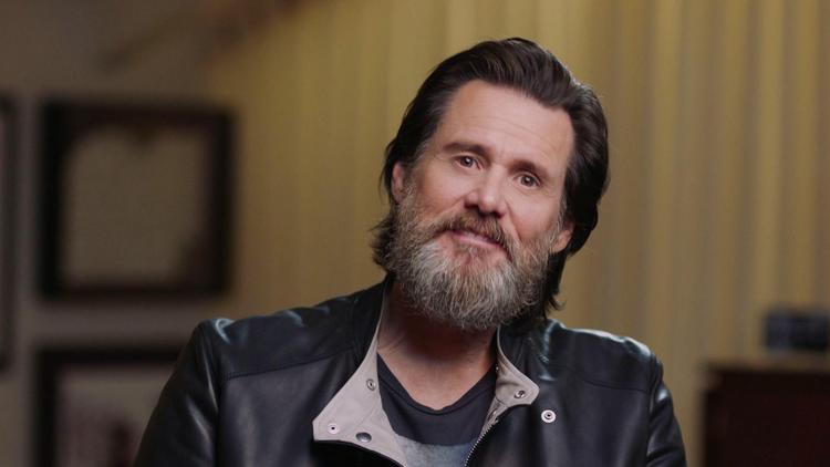Jim Carrey dukkede pludselig op på Hollywoods røde løbere igen for nogle måneder siden. Og lavede skæg med de forbavsede journalister. En diskret optakt til dokumentarfilmen om optagelserne af ’Man on the Moon’, der får premiere i morgen på Netflix. 