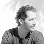 Rasmus Seebach udkommer med albummet 'Livet før vi mødte dig', som er et familiealbum dedikeret til hans søn.  