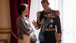 På fredag er der premiere på anden sæson af Netflix-serien om dronning Elizabeth og prins Philip. Claire Foy er den unge Elizabeth, og Matt Smith spiller Philip, og både replikker og spil sidder i overklasseskabet 