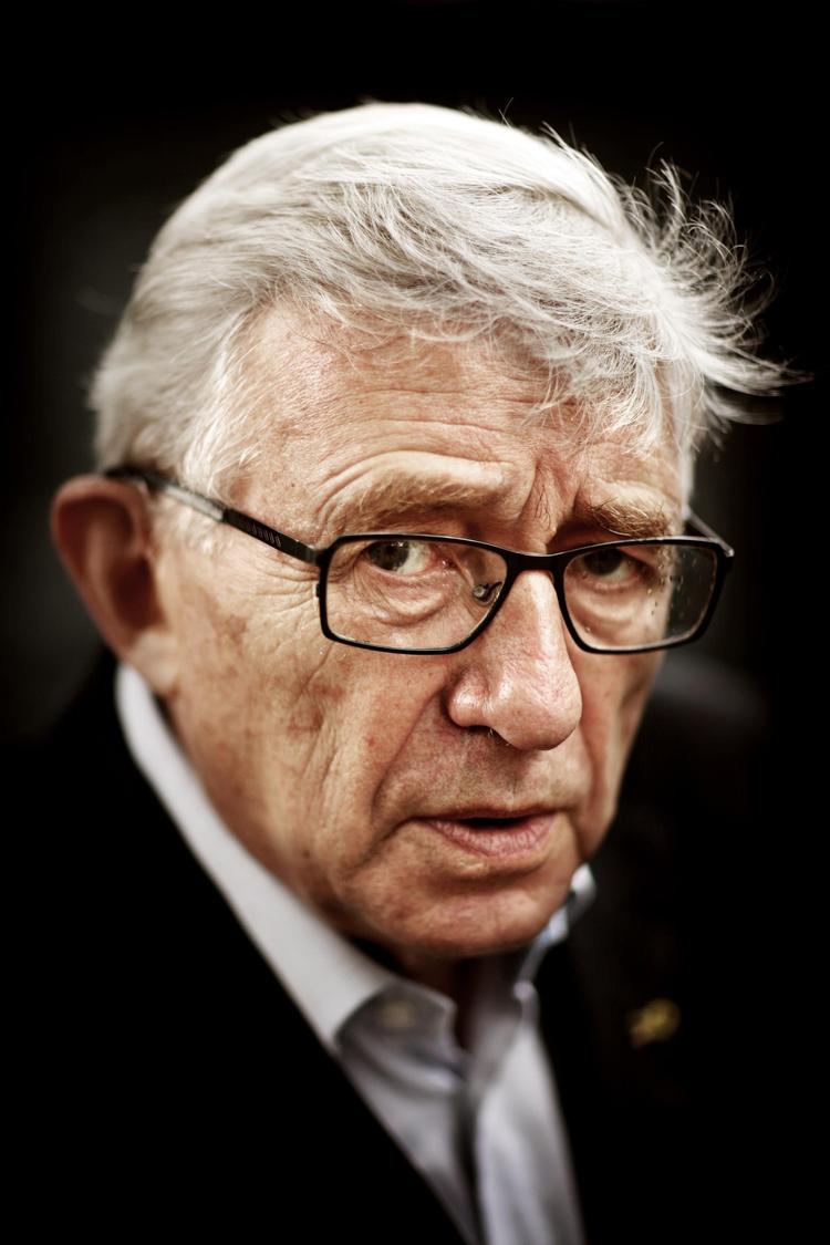 Søren Krarup holder ofte foredrag på Politikens debattør- og kritikerskole, hvor han fortæller om avisens værdier, som han afskyr. 