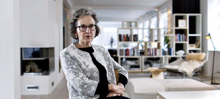 Jette Egelund styrer tropperne i skraldespandsfirmaet Vipp, hvor også hendes to børn arbejder. 