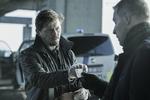 Fjerde sæson af ’Broen’, der havde premiere 1. januar, blev set af 740.000. Men vi kan ikke forvente, at tv-serierne i samme omfang som tidligere samler danskerne, siger tv-ekspert Keld Reinicke. Tv. ses Thure Lindhardt, der spiller politimanden Henrik Sabroe, mens Mikael Birkkjær (th.) er kommet til som kollegaen Jonas Langvad. 