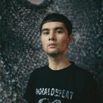 Danske Martin Schacke laver musik, der flænser, flår og river – og går lige i struben, som da han gæste-dj’ede på den legendariske technoklub Berghain i Berlin sidste lørdag. 