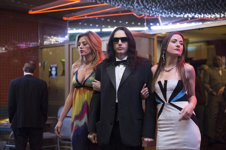 Der er bred enighed om, at den polskfødte instruktør Tommy Wiseaus film 'The Room' er en elendig film. Faktisk verdens værste. James Franco spiller Wiseau i filmen om filmen, 'The Disaster Artist’, som han også selv har instrueret. 