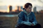 I TV 2 Plays nye miniserie ’Thomas14’ er hovedfokus på14-årige Thomas og hans første spæde skridt ind i seksualiteten. Thomas spilles af Elias Budde Christensen. Serien er skrevet af Tomas Lagermand Lundme og Søren Green. 