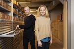 Arkivar Adam Jon Kronegh og vært Mette Frisk dykker ned i forsvundne arvingers liv. 