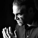 Tenoren Joseph Calleja holder fast i de stærke takter på sit nye album, hvor der gælder voldsomme følelser hos Verdi. 