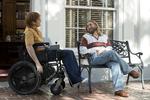 John Callahan (Joaquin Phoenix) i rullestolen taler med sin mentor Donnie (Jonah Hill) i Gus van Sants eminente 'Don't Worry He Won't Get Far on Foot'. Scott Patrick Green