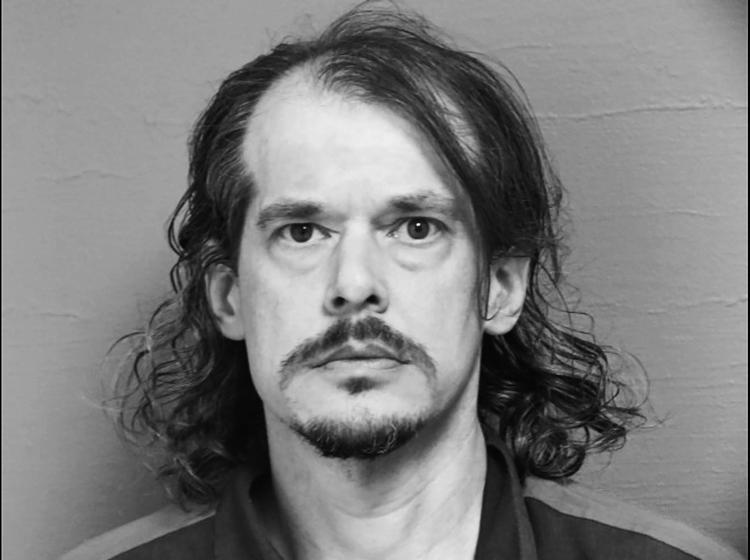 Curtis Dawkins har skrevet bogen 'The Graybar Hotel'. Debuten er baseret på hans egne oplevelser fra det amerikanske fængselssytem. Michigan Department of Corrections