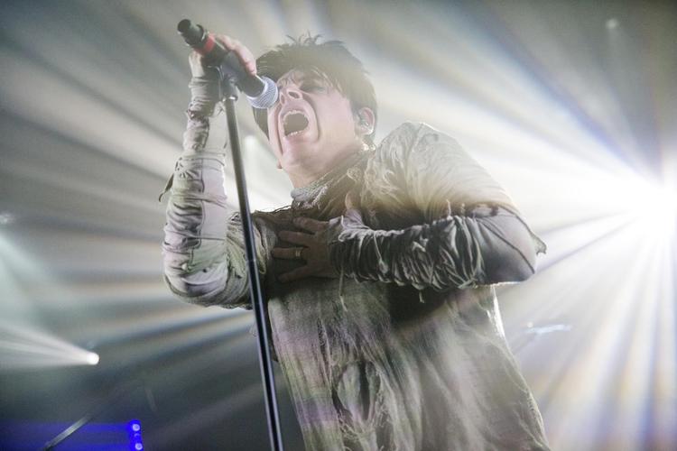 Britiske Gary Numan gav et dramatisk og spektakulært show i Pumpehuset og foldede sit 40 år lange bagkatalog ud for publikum. Foto Andreas Haubjerg 