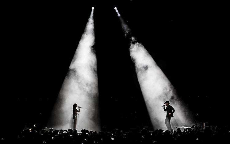 Faith Hill og Tim McGraw viste i London, hvordan en countrykoncert leveres på den helt store skala. Graham Joy/C2C