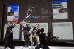 Serebrennikovs aktuelle version af ’Barberen i Sevilla’ på Komische Oper er en fuldt udfoldet kritik af ånden i de sociale mediers tidsalder. 
 Monika Rittershaus