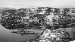  I et stort foto har Bangsted ladet det tyske slagskib ’Tirpitz’ genbesøge den norske Altafjord, hvor det færdedes  under Anden Verdenskrig.   Thomas Bangsted/Galleri Tom Christoffersen