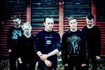 Genrerne støder  sammen, når aarhusianske Møl med  aggressiv vokal og drømmende guitar flader forener black metal og shoegaze.   Pr-foto Holy Roar Records