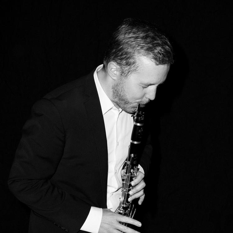 Kjøller begynder med romantiske forviklinger hos Schumann og slutter i inderlig samtale i nutidens USA, og det fungerer smukt. Pr-foto