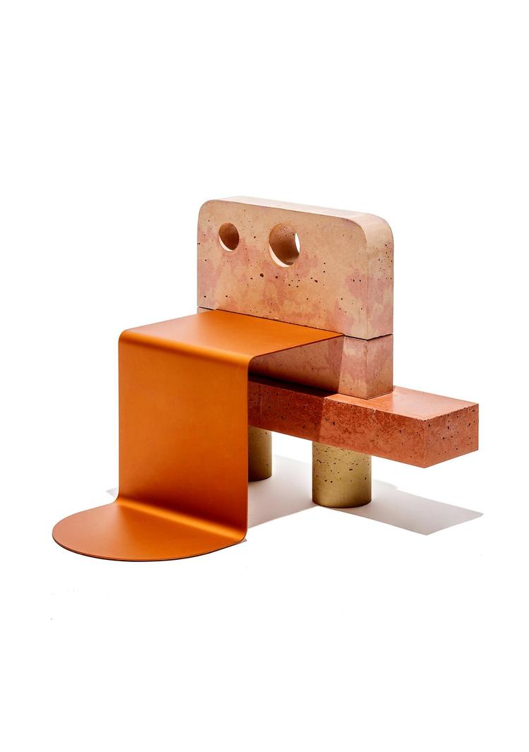 ’Lick my Ass’ hedder designduoen Pettersen & Heins charmerende stol med orange ståltunge. Det er et af de objekter, man er nødt til at se på stedet for rigtig at føle, hvor tillokkende, det er. Mindcraft/Anders Sune Berg